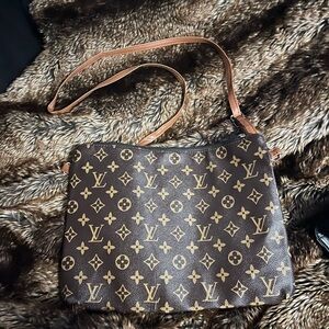 Louis Vuitton Monogram Crossbody in Brown and Tan